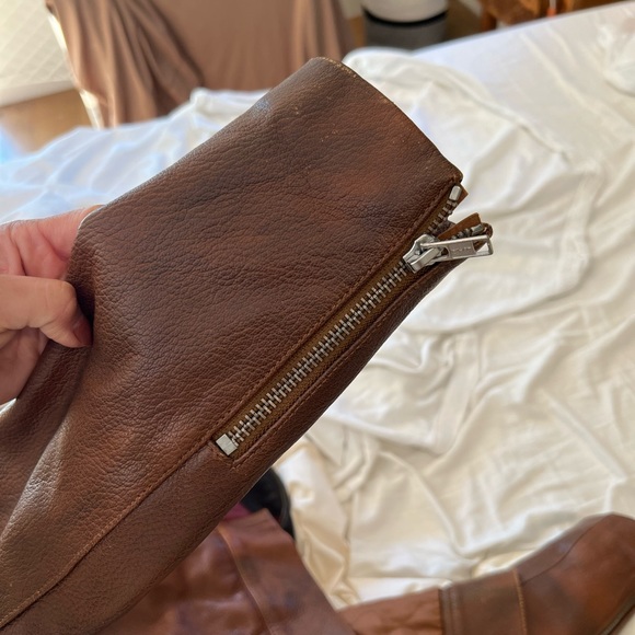 Brown Alternative Leather Jacket Sz Small - manufactured for Levi’s - Picture 7 of 9